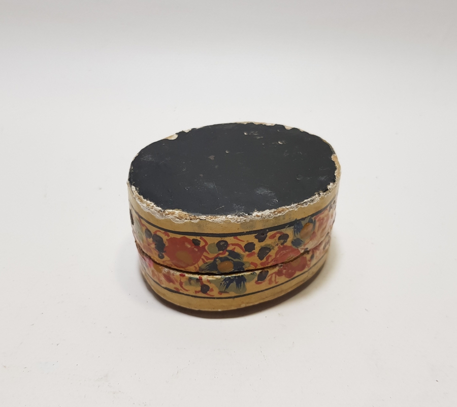 TAMAMI EL BOYAMA OSMANLI DÖNEMİ PAPİER MACHE TESPİH KUTUSU