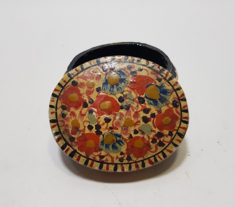 TAMAMI EL BOYAMA OSMANLI DÖNEMİ PAPİER MACHE TESPİH KUTUSU