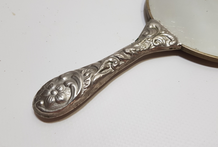 KABARTMA İŞÇİLİKLİ ANTİKA EL AYNASI