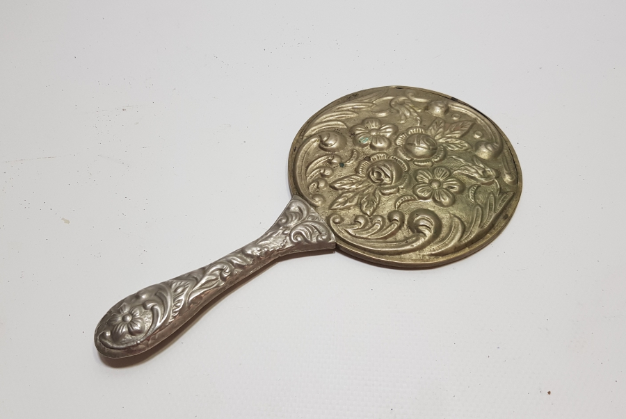 KABARTMA İŞÇİLİKLİ ANTİKA EL AYNASI