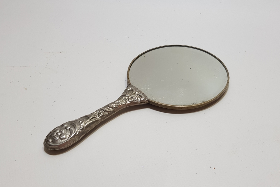 KABARTMA İŞÇİLİKLİ ANTİKA EL AYNASI