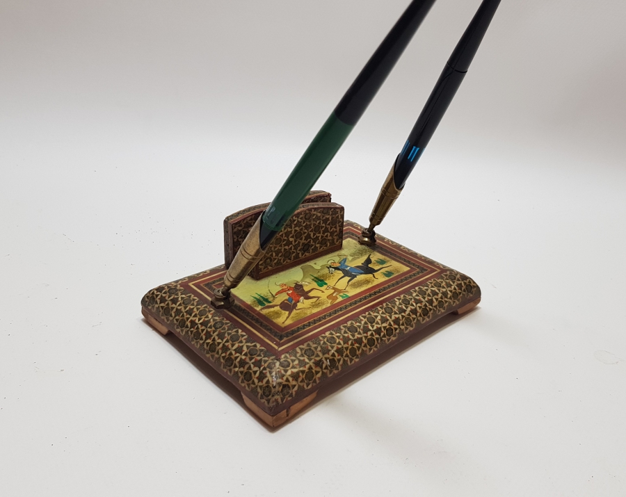 MİNYATÜR VE MARKUTERİ İŞÇİLİKLİ ANTİKA MASA ÜSTÜ KALEMLİĞİ