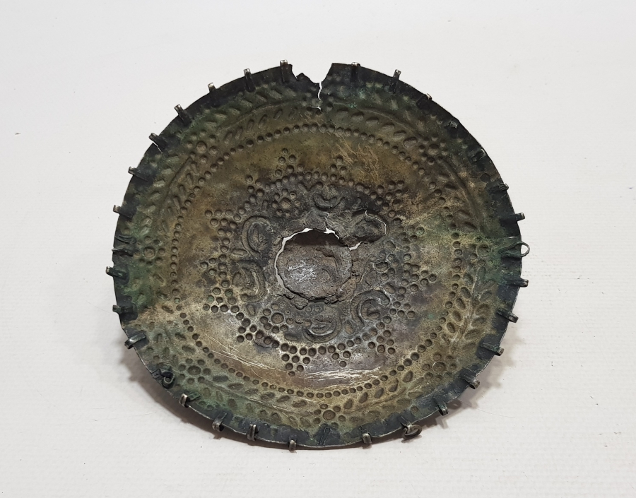 ÜZERİ KABARTMA İŞÇİLİKLİ OSMANLI DÖNEMİ GELİN TEPELİĞİ