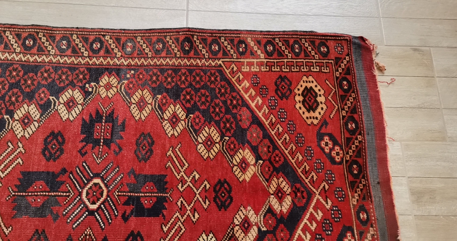 OSMANLI DÖNEMİ NADİR RENKTE KIZ BERGAMA HALISI