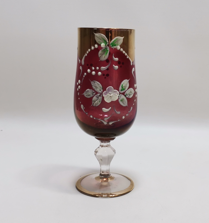 ÜZERİ ALTIN VARAKLI VE MİNE İŞÇİLİKLİ FRANSIZ KADEH