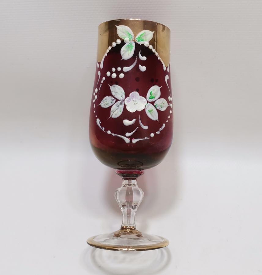 ÜZERİ ALTIN VARAKLI VE MİNE İŞÇİLİKLİ FRANSIZ KADEH