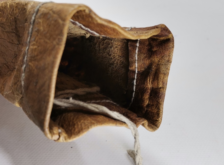 KONYA MEVLEVİHANESİ'NE GÖNDERİLMİŞ ÜZERİ OSMANLICA YAZILI ÇOK NADİR DERİ ALTIN KESESİ