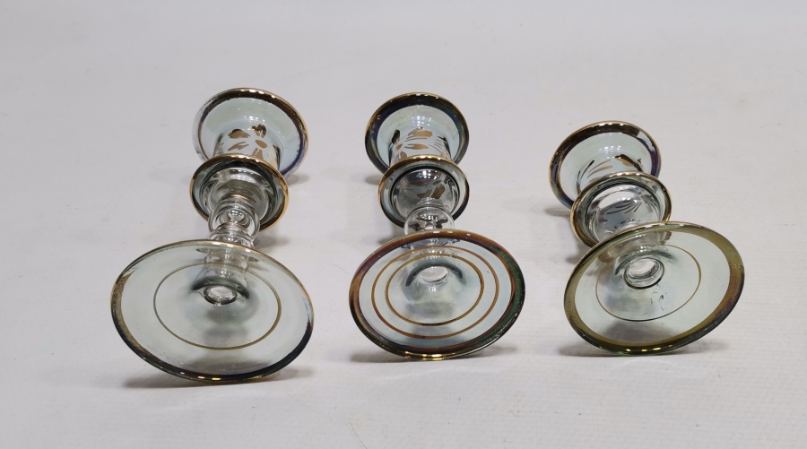 ÜZERİ ALTIN VARAKLI ANTİKA CAM MUMLUK TAKIMI