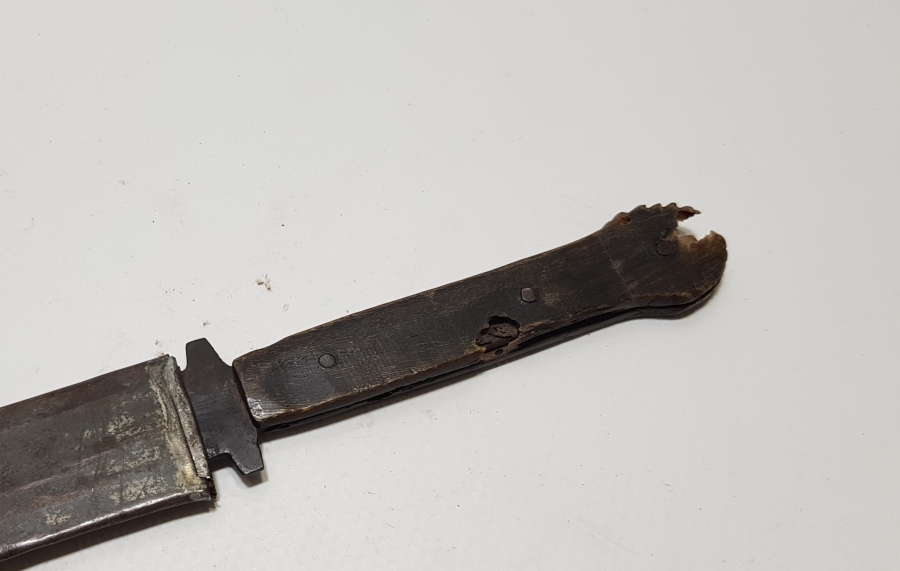 BOYNUZ SAPLI OSMANLI DÖNEMİ ÇERKES İŞİ NADİR ÇİZME KAMASI