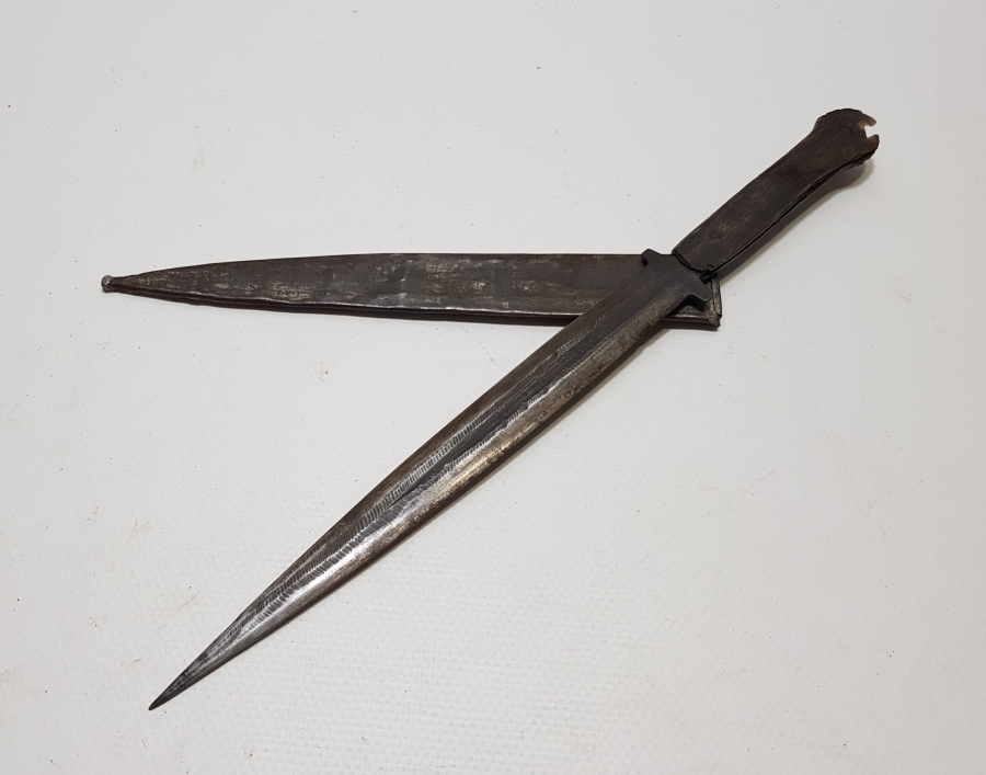 BOYNUZ SAPLI OSMANLI DÖNEMİ ÇERKES İŞİ NADİR ÇİZME KAMASI