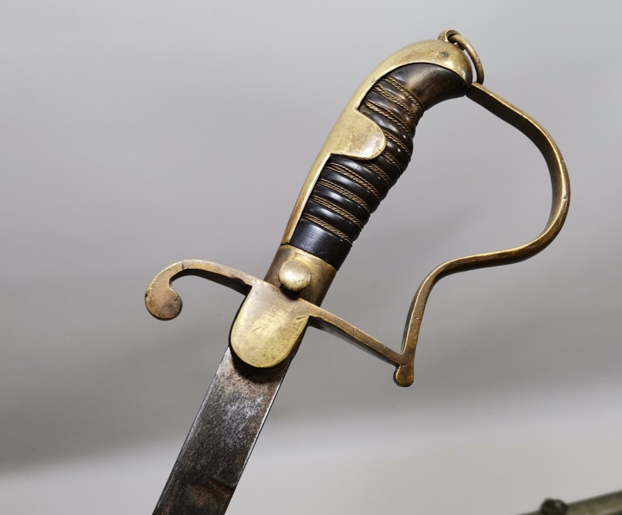 1940 TARİHLİ BOYNUZ SAPLI NADİR SUBAY KILICI