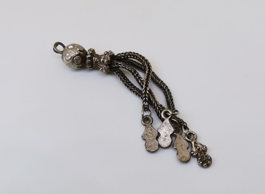 ANTİKA GÜMÜŞ TESPİH PÜSKÜLÜ