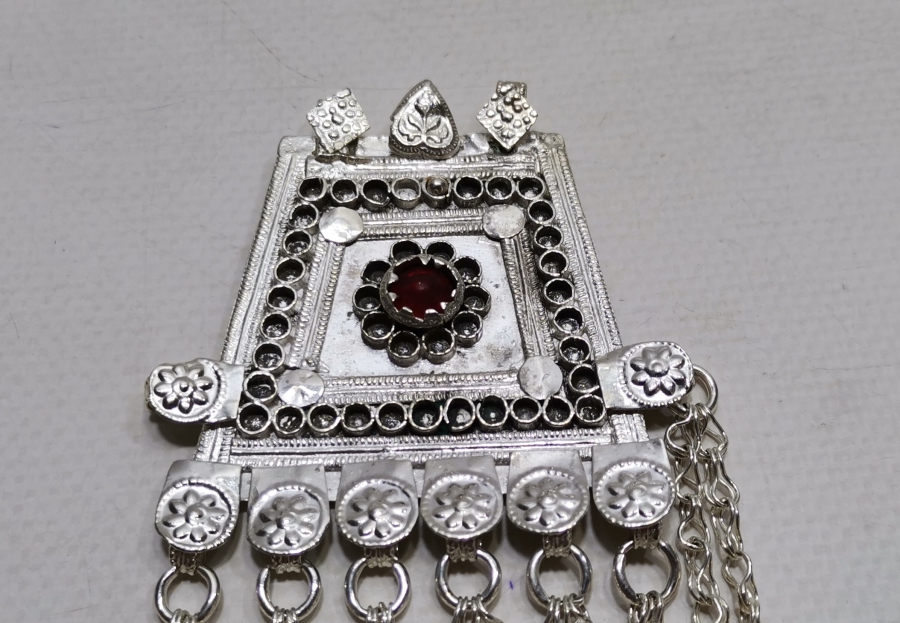 ALPAKADAN MAMUL TÜRKMEN İŞİ BÜYÜK BOY FES SÜSÜ