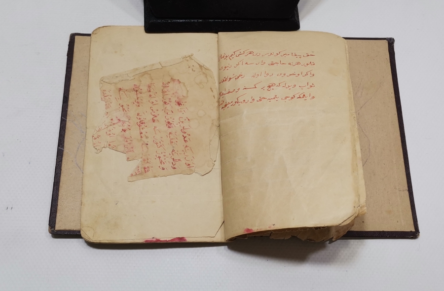 OSMANLI DÖNEMİ İÇİNDE EBCED VE TILSIMLAR BULUNAN EL YAZMA KİTAP