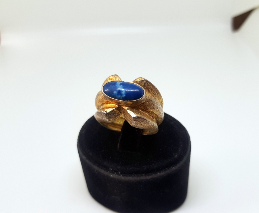 LAPİS TAŞLI VE GÜMÜŞ ÜZERİ ALTIN VERMEYLİ ÖZEL YAPIM YÜZÜK