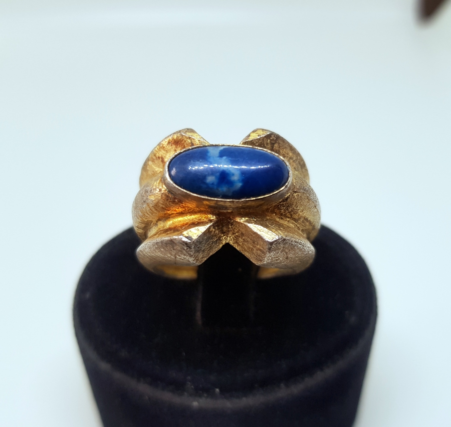 LAPİS TAŞLI VE GÜMÜŞ ÜZERİ ALTIN VERMEYLİ ÖZEL YAPIM YÜZÜK