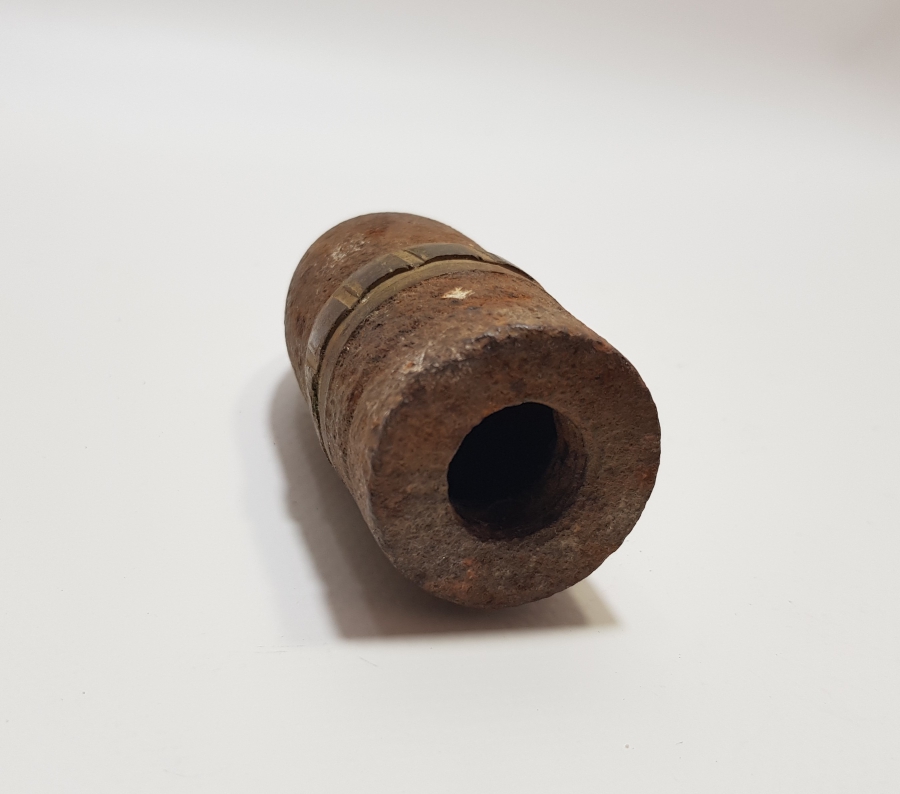 OSMANLI DÖNEMİ BÜYÜK BOY TOP MERMİSİ ÇEKİRDEĞİ