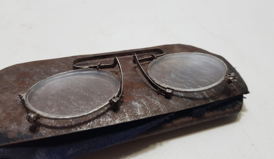 ORİJİNAL KUTUSUNDA OSMANLI DÖNEMİ TÜCCAR GÖZLÜĞÜ