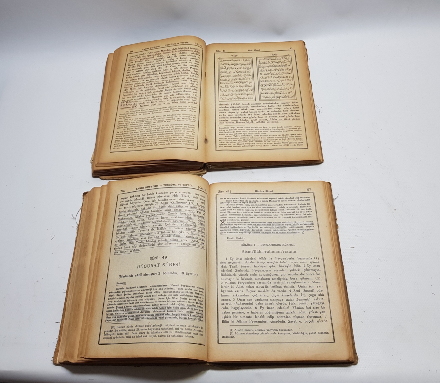 1947 YILI TANRI BUYRUĞU ÇOK NADİR İKİ CİLTLİK TÜRKÇE KUR'AN-I KERİM