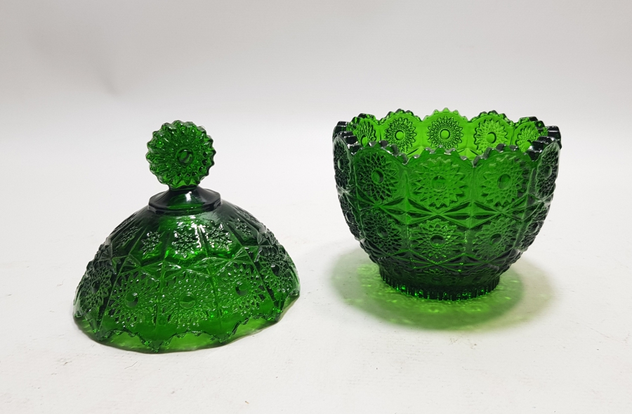 OSMANLI DÖNEMİ KABARTMA İŞÇİLİKLİ NADİR FORMDA KAPAKLI MACUNLUK