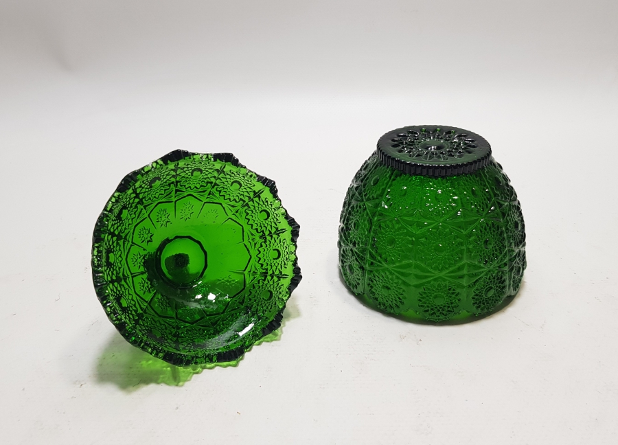 OSMANLI DÖNEMİ KABARTMA İŞÇİLİKLİ NADİR FORMDA KAPAKLI MACUNLUK