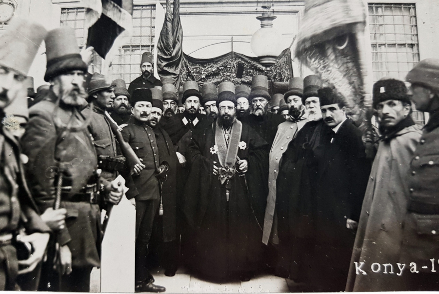 1. DÜNYA SAVAŞI DÖNEMİ GÖNÜLLÜ ASKERLİĞE GİDEN MEVLEVİ ALAYLARI HATIRA FOTOĞRAFI