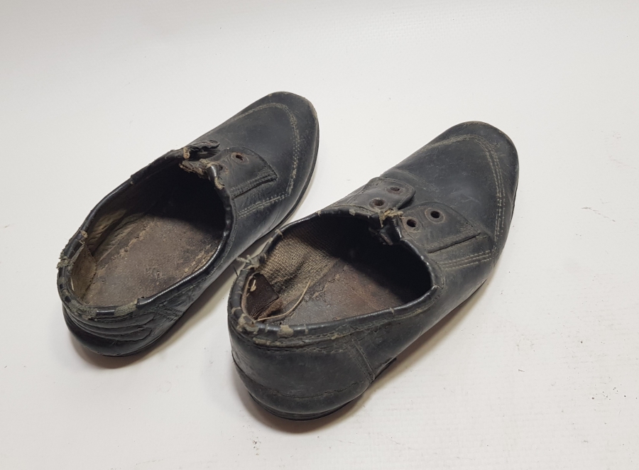 OSMANLI DÖNEMİ ÇOK NADİR DERİ ÇOCUK AYAKKABISI