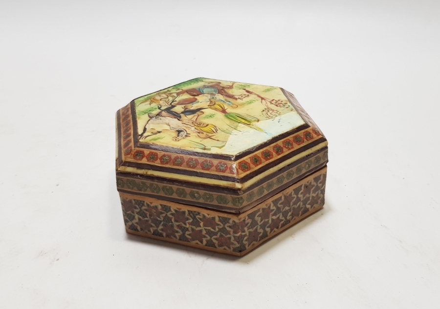 MİNYATÜR VE MARKUTERİ İŞÇİLİKLİ EL YAPIMI ANTİKA KAPAKLI MÜCEVHER KUTUSU