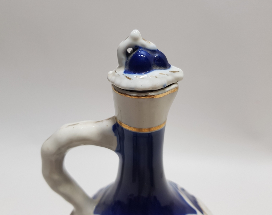 AVRUPA'NIN OSMANLI PAZARI İÇİN YAPTIĞI ÜZERİ ALTIN VARAKLI VE KABARTMA İŞÇİLİKLİ PORSELEN ZEMZEMLİK