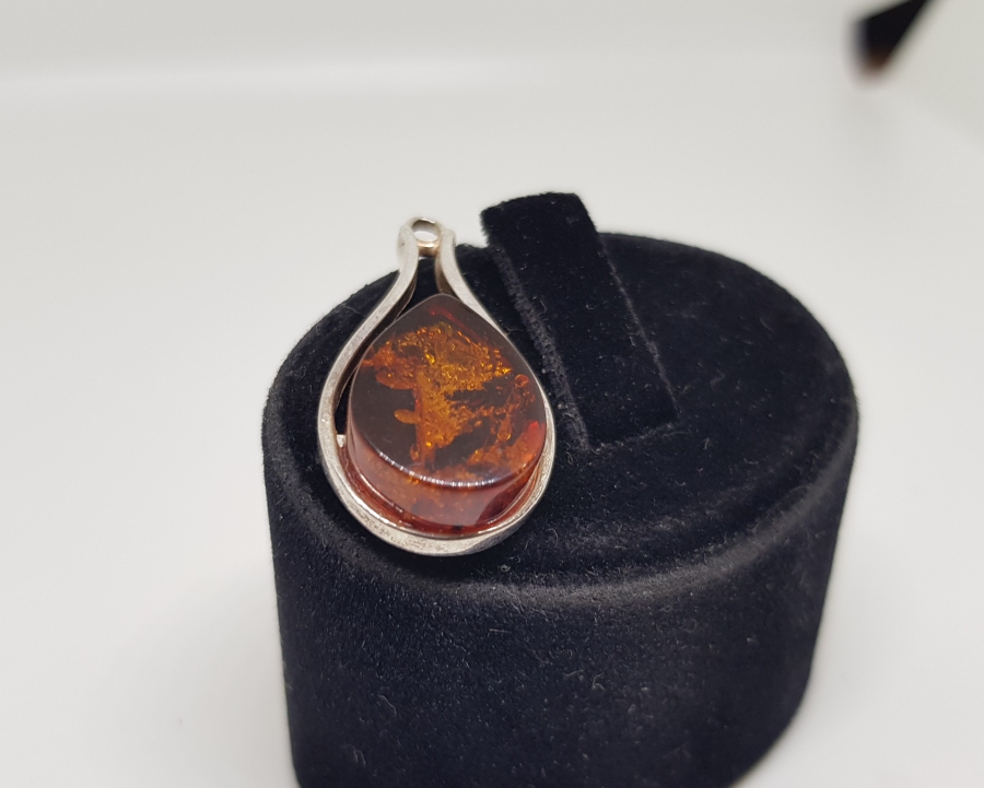 ÖZEL YAPIM DAMLA KEHRİBAR KOLYE UCU