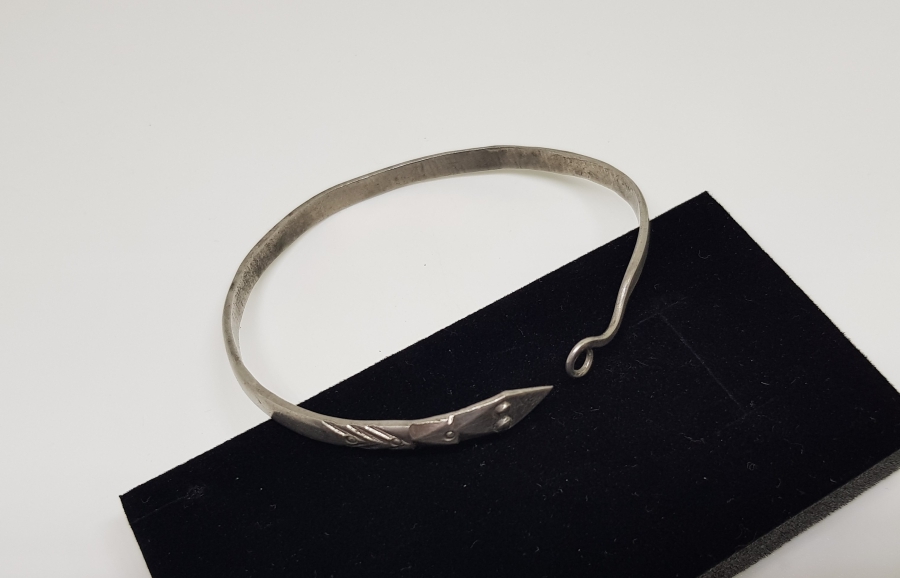 YILAN FORMUNDA YAPILMIŞ RUM İŞİ ANTİKA PAZUBENT