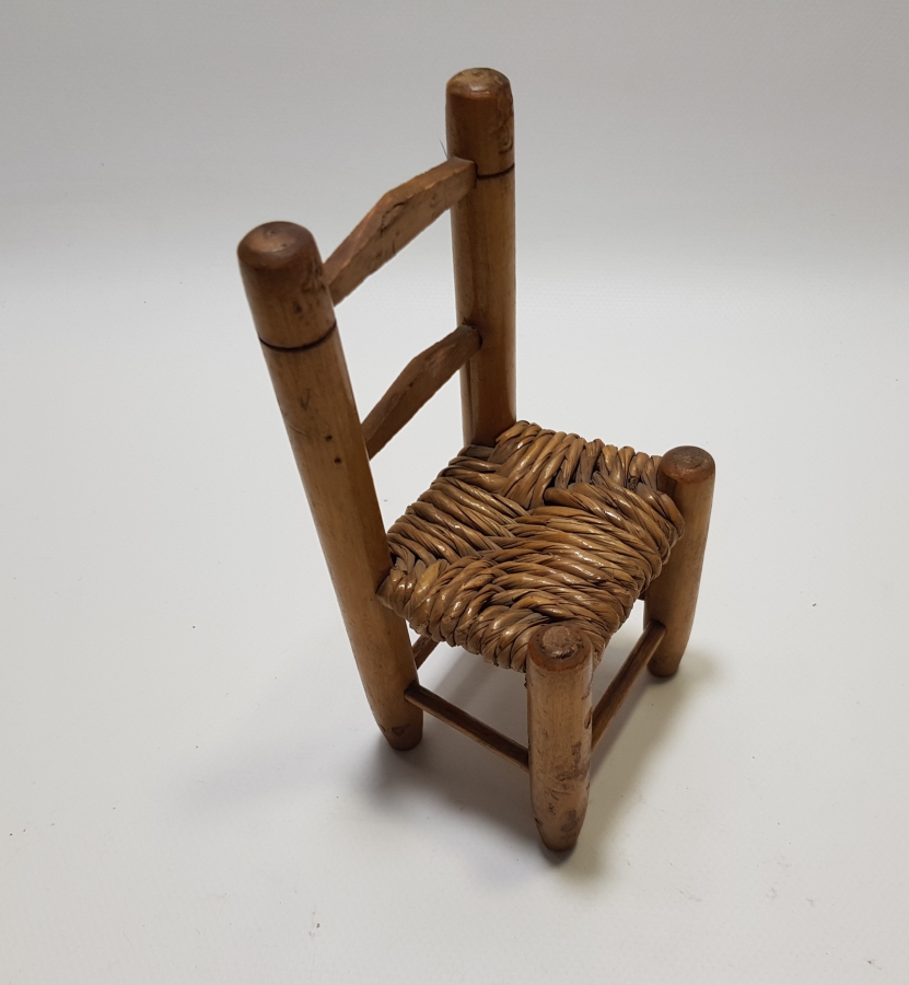 OSMANLI DÖNEMİ EL YAPIMI HURMA HASIRLI HİCAZ HATIRASI OYUNCAK ÇOCUK SANDALYESİ