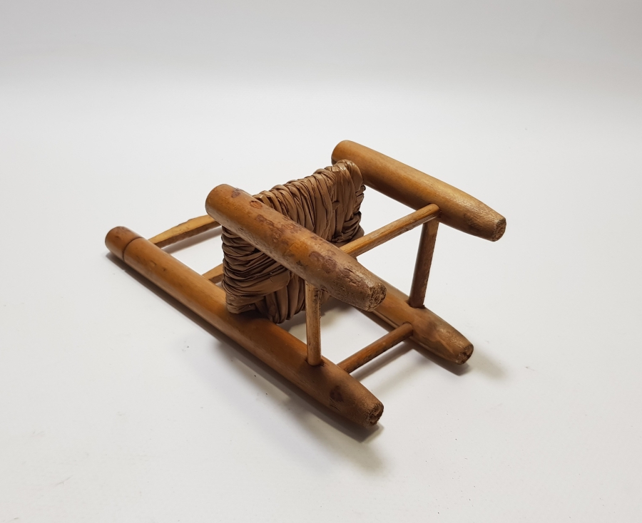 OSMANLI DÖNEMİ EL YAPIMI HURMA HASIRLI HİCAZ HATIRASI OYUNCAK ÇOCUK SANDALYESİ