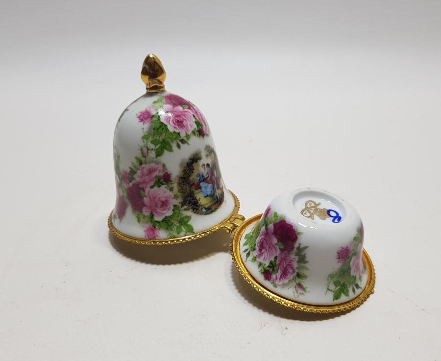 İNGİLİZ YAPIMI ANTİKA PORSELEN KAPAKLI MÜCAVHER KUTUSU