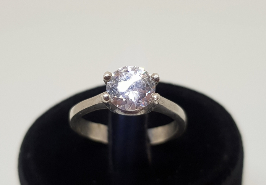 TEK TAŞ MODEL MARGAZİT TAŞLI GÜMÜŞ YÜZÜK