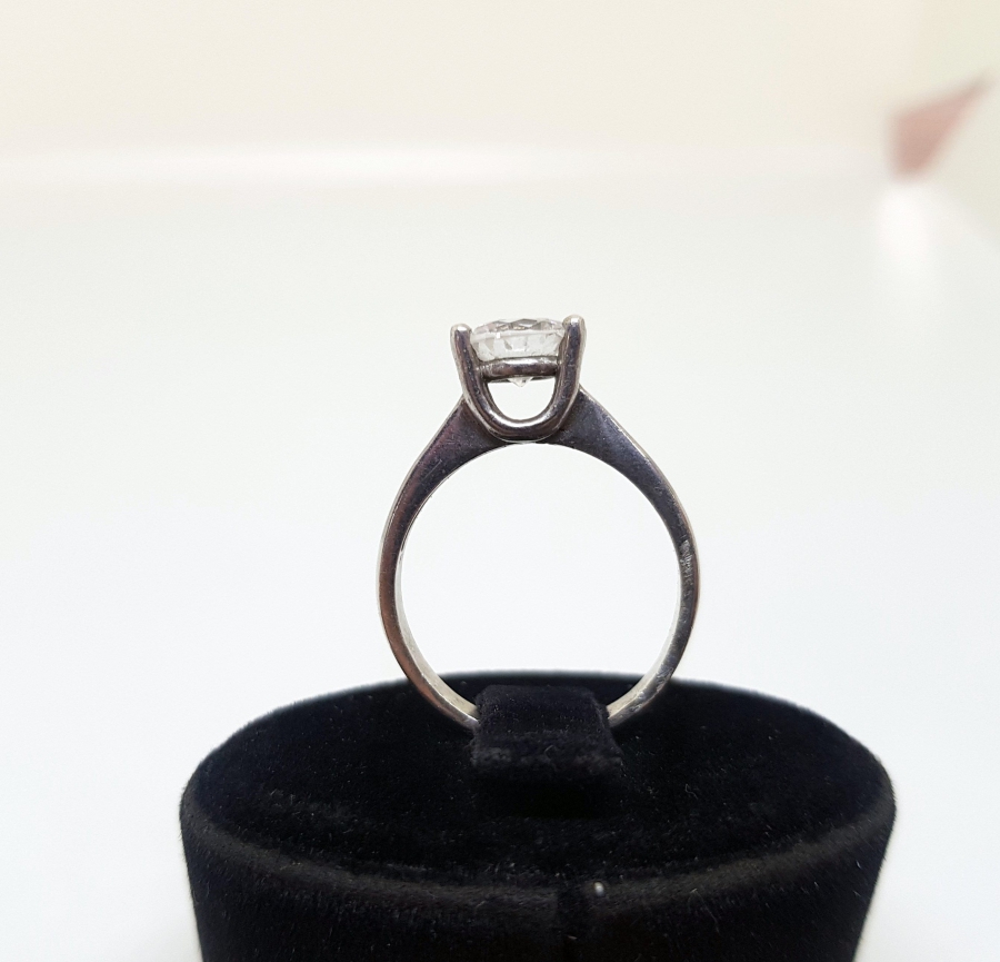 TEK TAŞ MODEL MARGAZİT TAŞLI GÜMÜŞ YÜZÜK