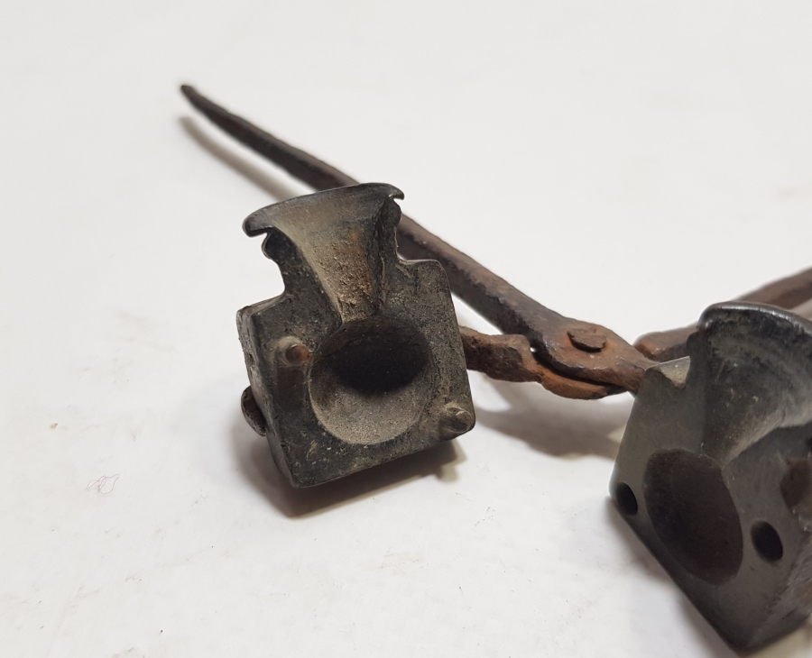 OSMANLI DÖNEMİ PİŞTOVLAR İÇİN KULLANILAN KURŞUN DÖKME ALETİ