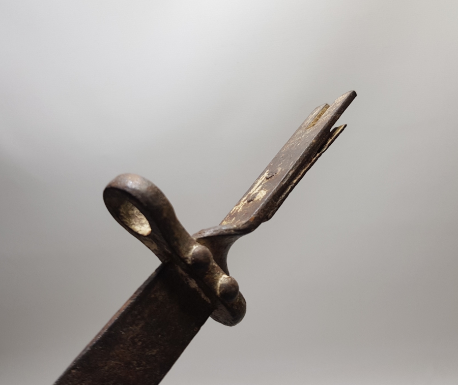 1. DÜNYA SAVAŞI DÖNEMİ NADİR FORMDA İNGİLİZ TOPÇU SÜNGÜSÜ