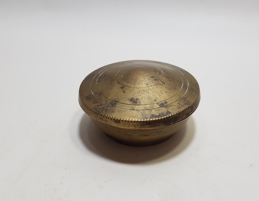 OSMANLI DÖNEMİ NADİR FORMDA SÜLEYMANİYE İŞİ KAPAKLI KINA TASI