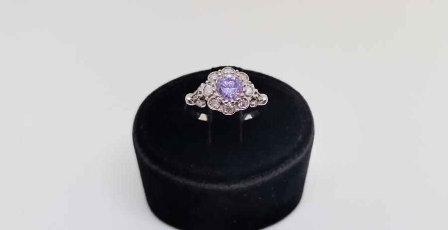 AMETİST VE PIRLANTA TAŞLI DİVANHANE ÇİVİSİ MODELİ YÜZÜK