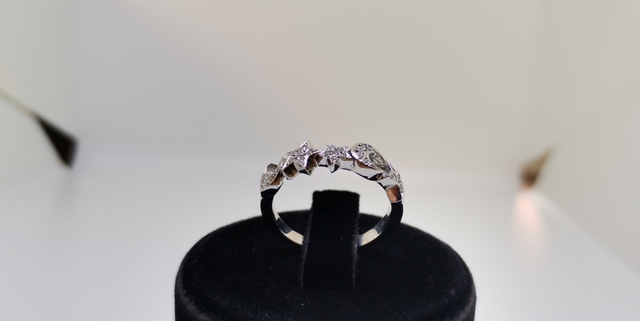 AY VE YILDIZLARLA DEKORLU PIRLANTA TAŞLI YÜZÜK