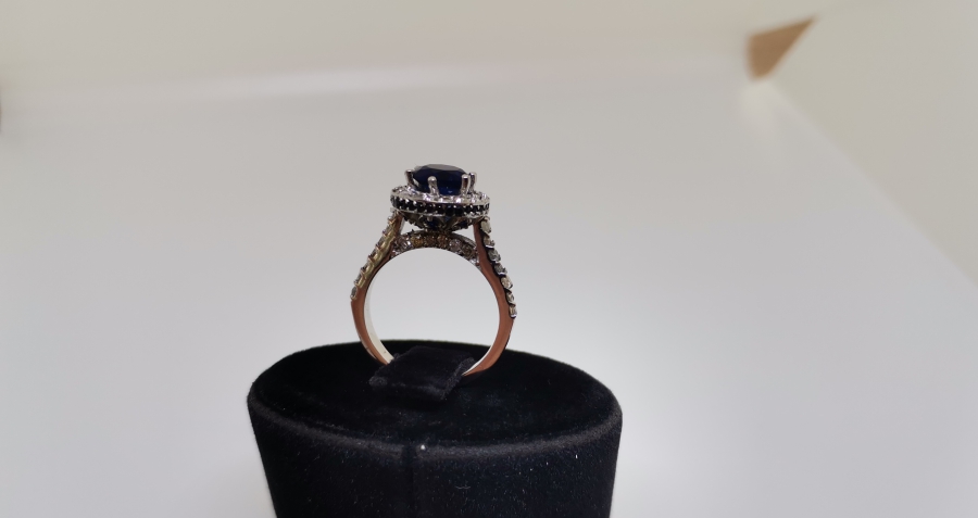 SAFİR VE PIRLANTA TAŞLI KUBBELİ MODEL YÜZÜK