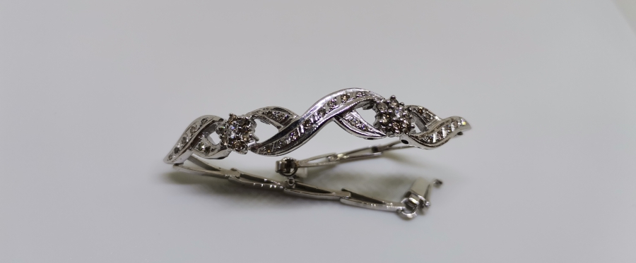 PIRLANTA TAŞLI SARMAŞIK MODEL BİLEKLİK