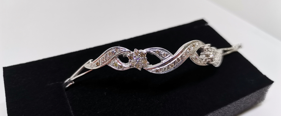 PIRLANTA TAŞLI SARMAŞIK MODEL BİLEKLİK