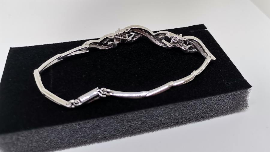 PIRLANTA TAŞLI SARMAŞIK MODEL BİLEKLİK