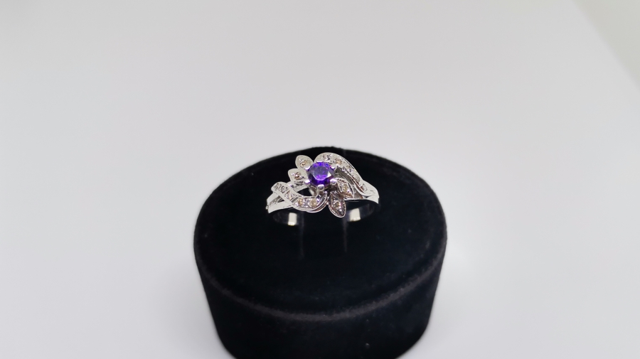 AMETİST VE PIRLANTA TAŞLI DALLI MODELLİ YÜZÜK