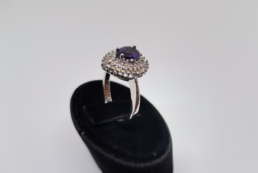 AMETİST VE PIRLANTA TAŞLI DAMLA MODELLİ YÜZÜK