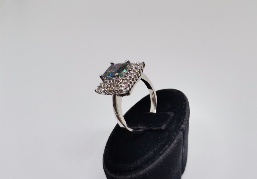 KÖK AMETİST VE PIRLANTA TAŞLI YÜZÜK