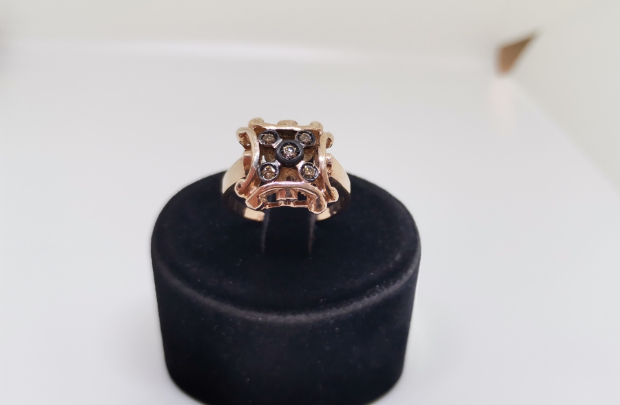 BEŞTAŞLI BÜYÜK BOY PIRLANTA YÜZÜK