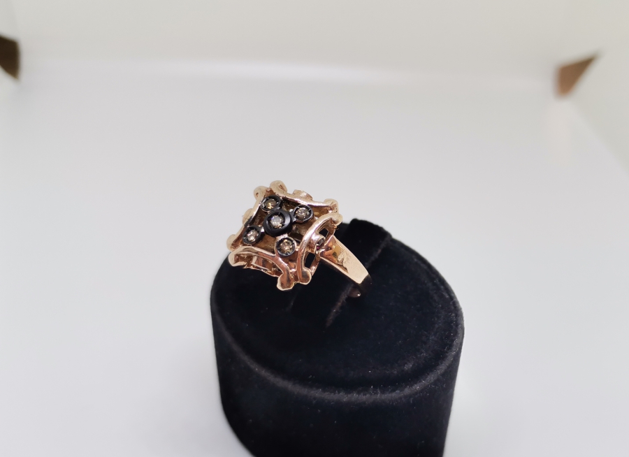 BEŞTAŞLI BÜYÜK BOY PIRLANTA YÜZÜK